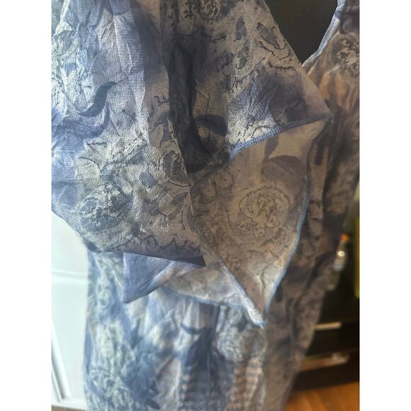 Maria Gabrielle Sheer Floral Blouse – Blue & Gray Long Sleeve Top - Picture 2 of 7